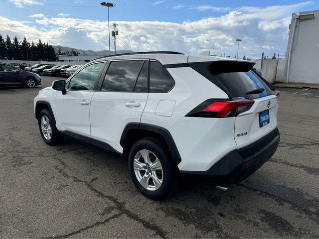 2021 Toyota RAV4 XLE