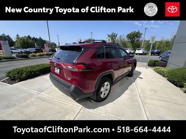 2021 Toyota RAV4 XLE