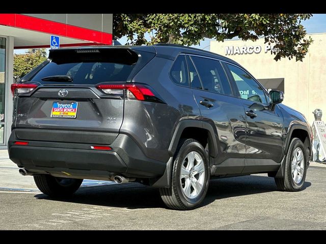 2021 Toyota RAV4 XLE