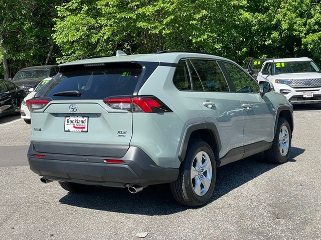 2021 Toyota RAV4 XLE