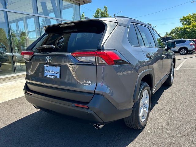 2021 Toyota RAV4 XLE