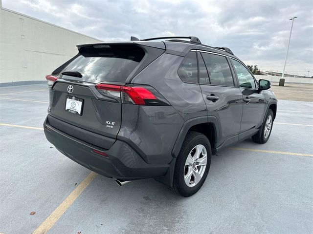 2021 Toyota RAV4 XLE