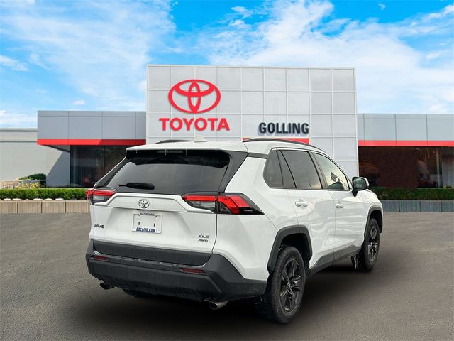 2021 Toyota RAV4 XLE