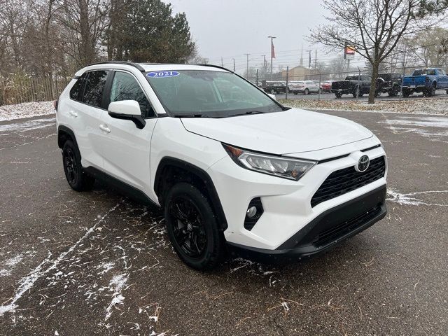 2021 Toyota RAV4 XLE