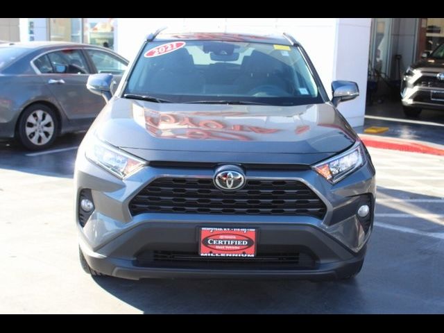 2021 Toyota RAV4 XLE