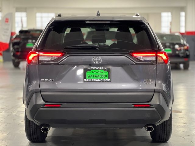 2021 Toyota RAV4 XLE