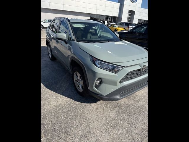 2021 Toyota RAV4 XLE