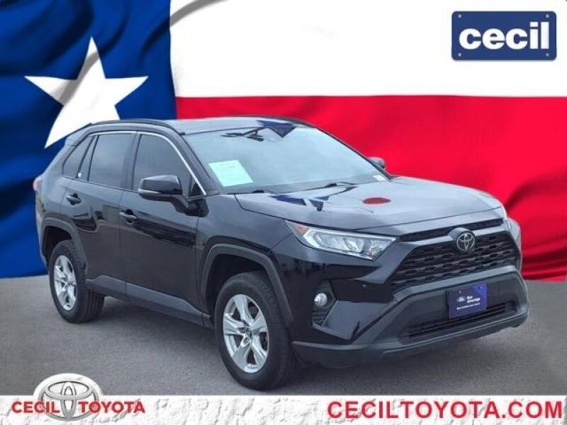 2021 Toyota RAV4 XLE