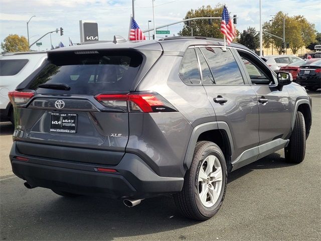 2021 Toyota RAV4 XLE