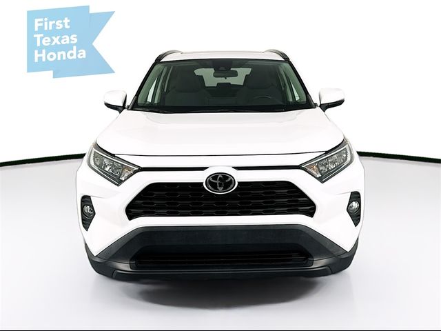 2021 Toyota RAV4 XLE