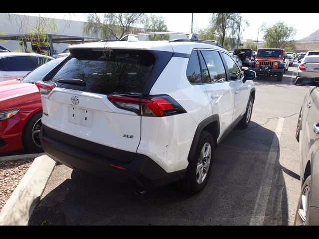 2021 Toyota RAV4 XLE