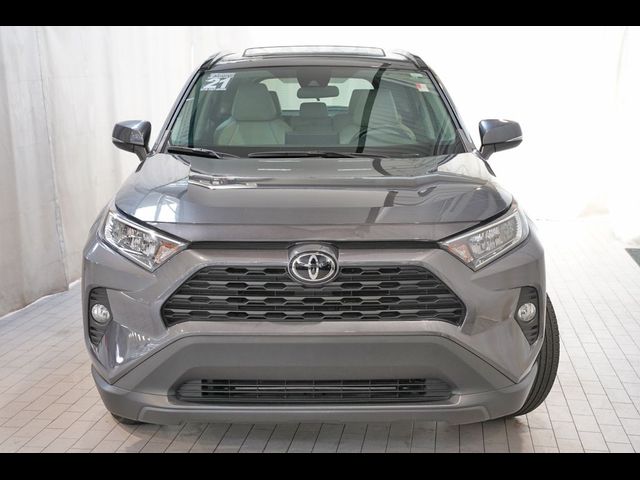 2021 Toyota RAV4 XLE