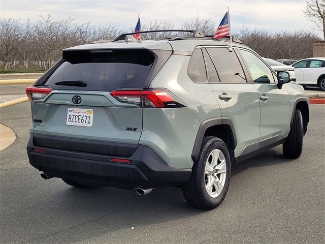 2021 Toyota RAV4 XLE