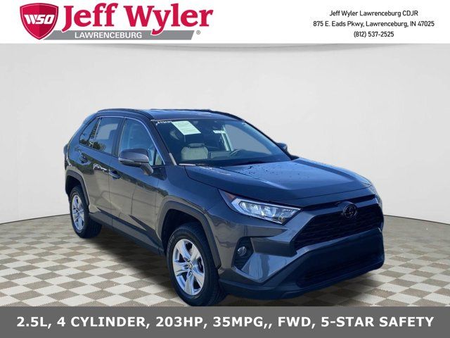 2021 Toyota RAV4 XLE