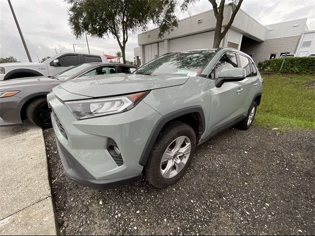 2021 Toyota RAV4 XLE