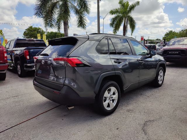 2021 Toyota RAV4 XLE