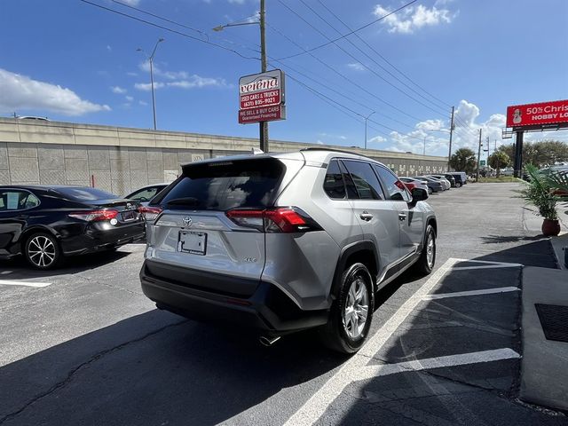 2021 Toyota RAV4 XLE