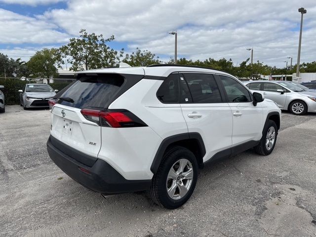 2021 Toyota RAV4 XLE