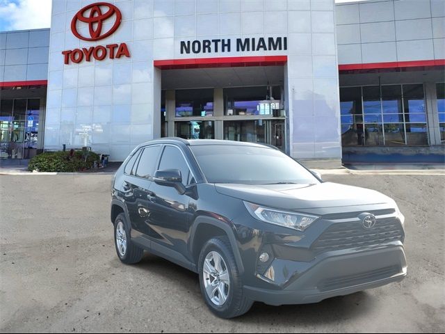 2021 Toyota RAV4 XLE