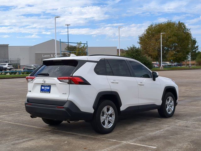 2021 Toyota RAV4 XLE