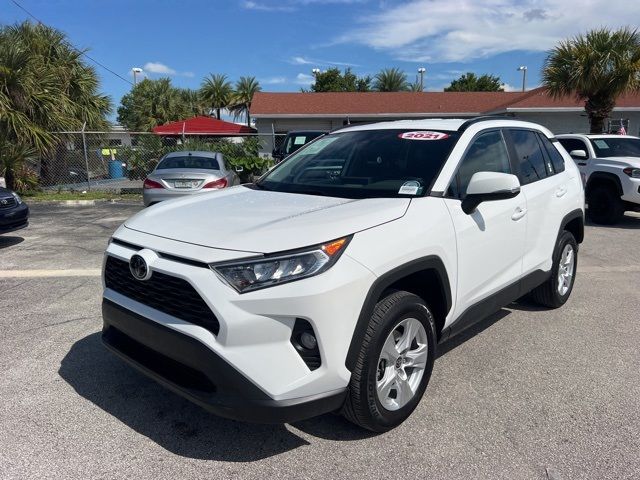 2021 Toyota RAV4 XLE