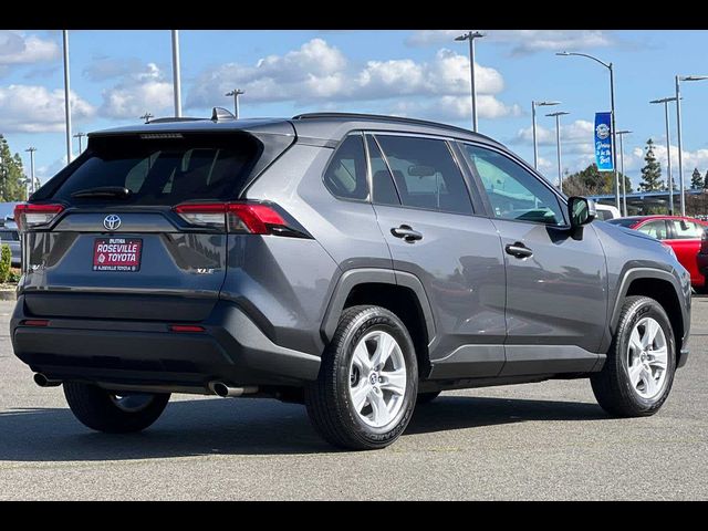 2021 Toyota RAV4 XLE