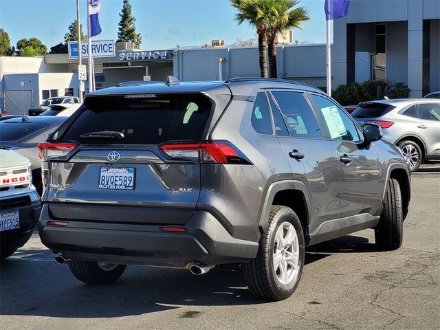 2021 Toyota RAV4 XLE