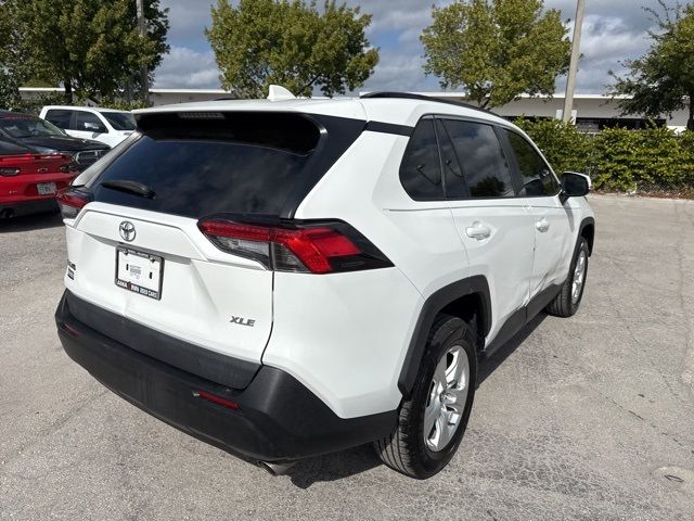 2021 Toyota RAV4 XLE