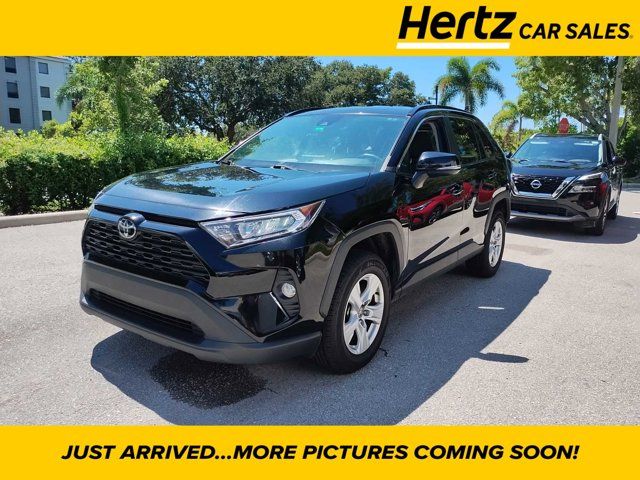 2021 Toyota RAV4 XLE