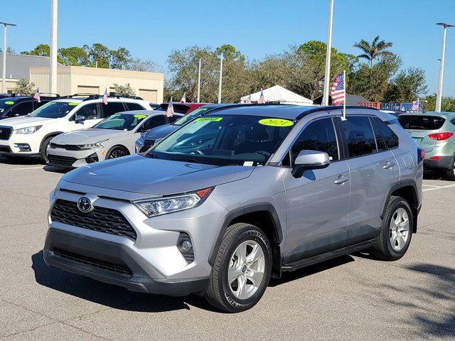 2021 Toyota RAV4 XLE