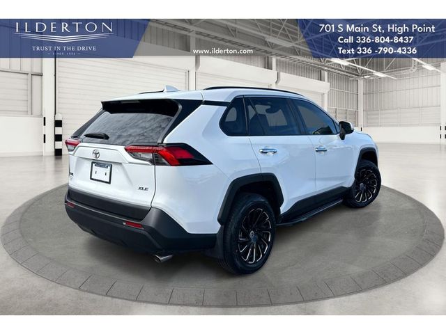 2021 Toyota RAV4 XLE