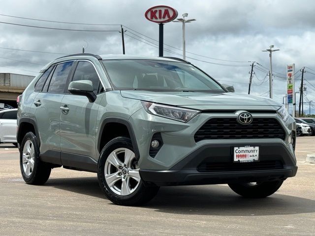 2021 Toyota RAV4 XLE