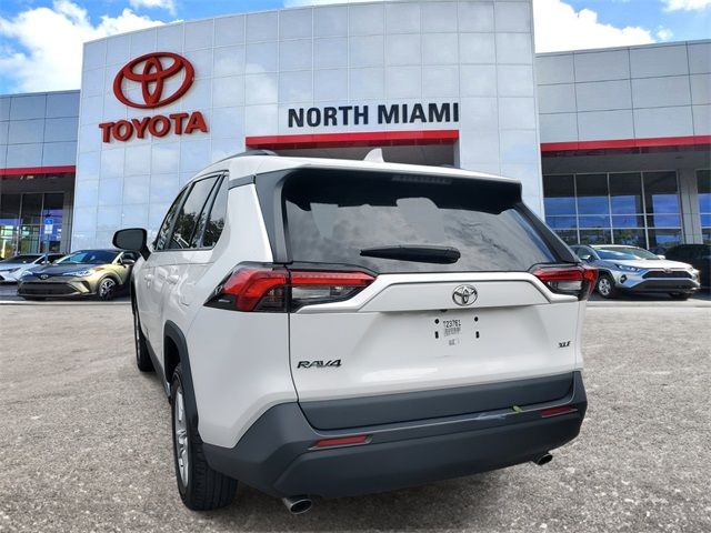 2021 Toyota RAV4 XLE