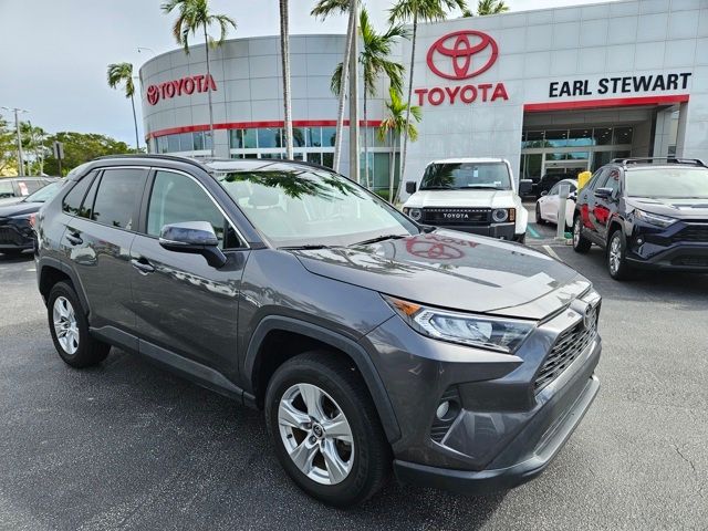 2021 Toyota RAV4 XLE