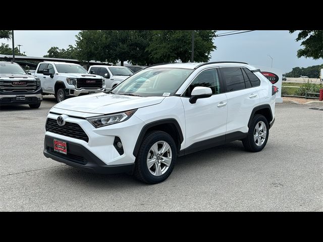 2021 Toyota RAV4 XLE