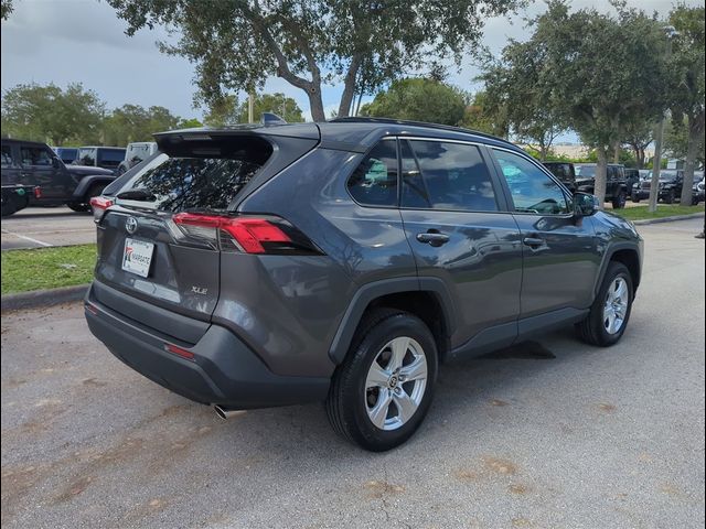 2021 Toyota RAV4 XLE