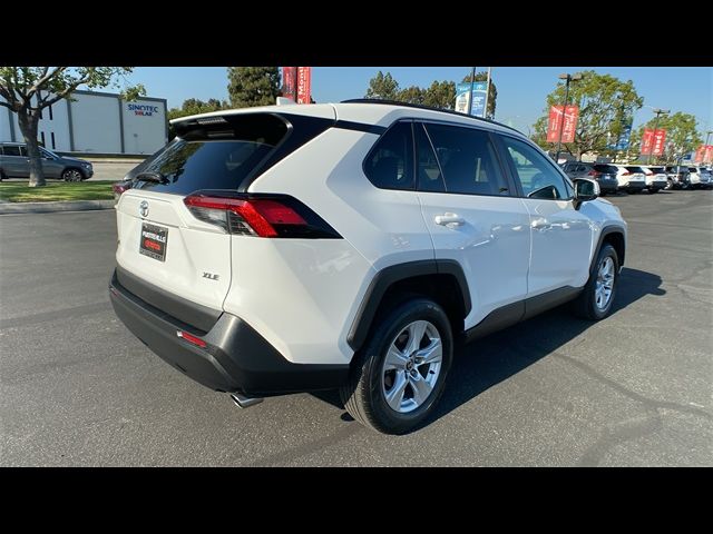 2021 Toyota RAV4 XLE