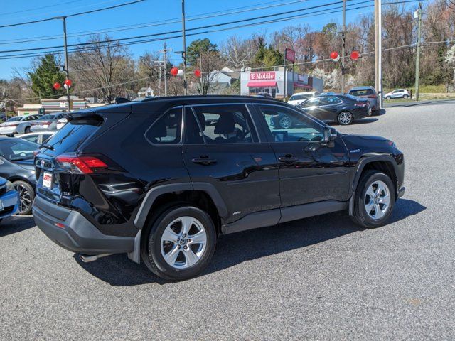 2021 Toyota RAV4 Hybrid XLE