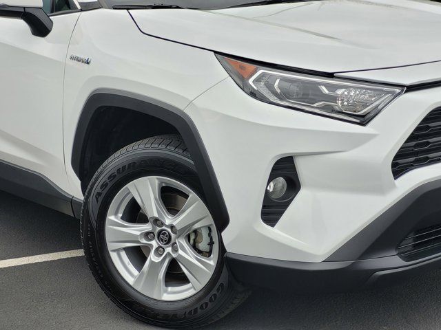 2021 Toyota RAV4 Hybrid XLE