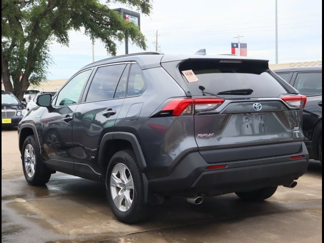 2021 Toyota RAV4 Hybrid XLE