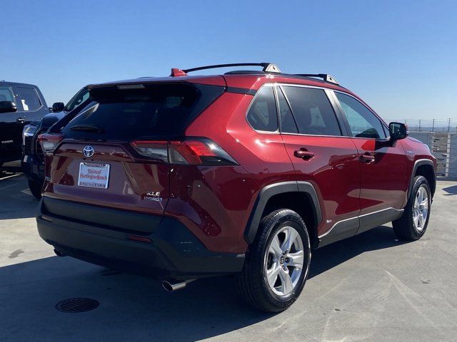 2021 Toyota RAV4 Hybrid XLE