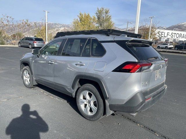 2021 Toyota RAV4 Hybrid XLE