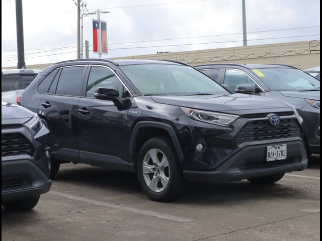 2021 Toyota RAV4 Hybrid XLE