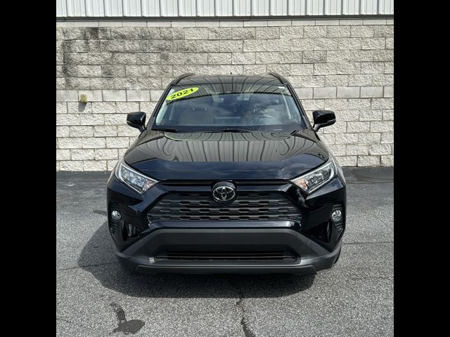 2021 Toyota RAV4 XLE