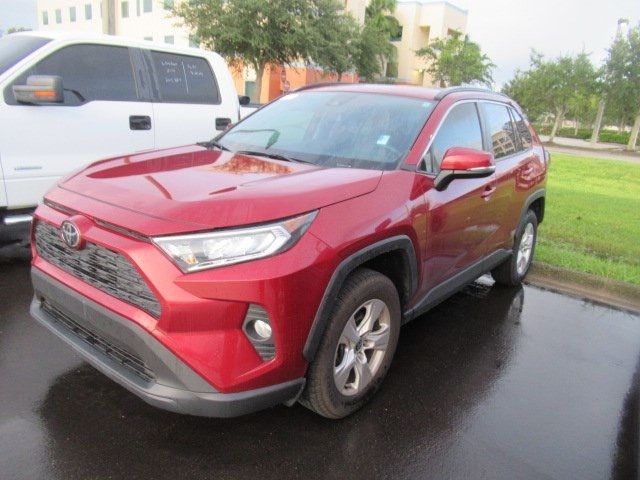 2021 Toyota RAV4 XLE