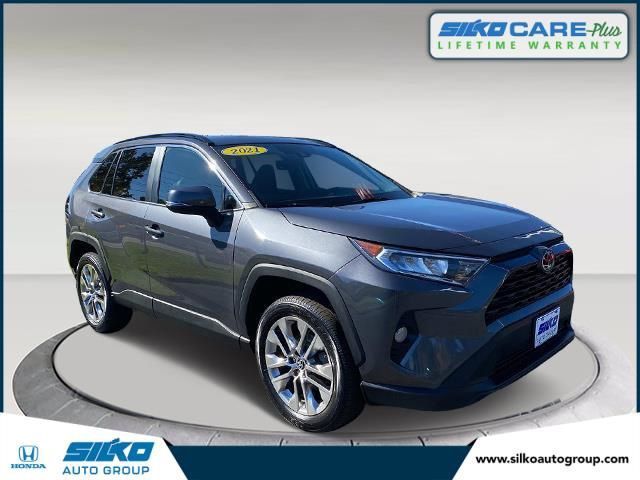 2021 Toyota RAV4 XLE Premium