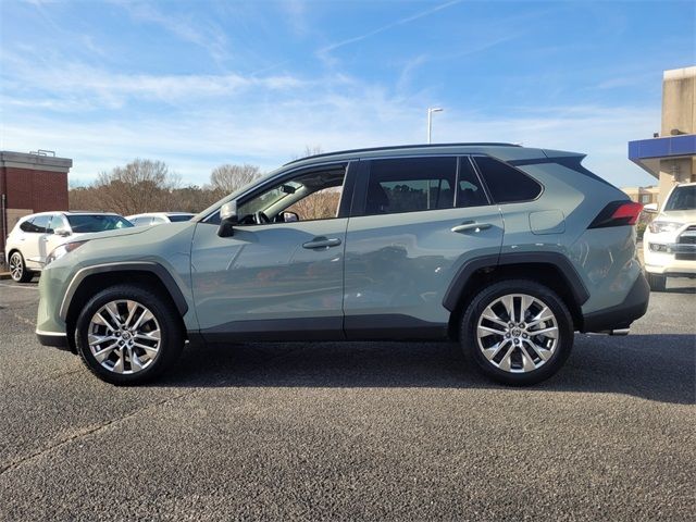 2021 Toyota RAV4 XLE Premium