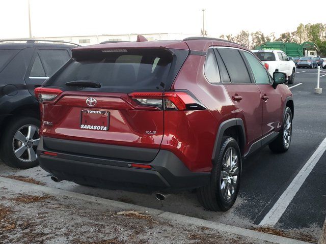 2021 Toyota RAV4 XLE Premium