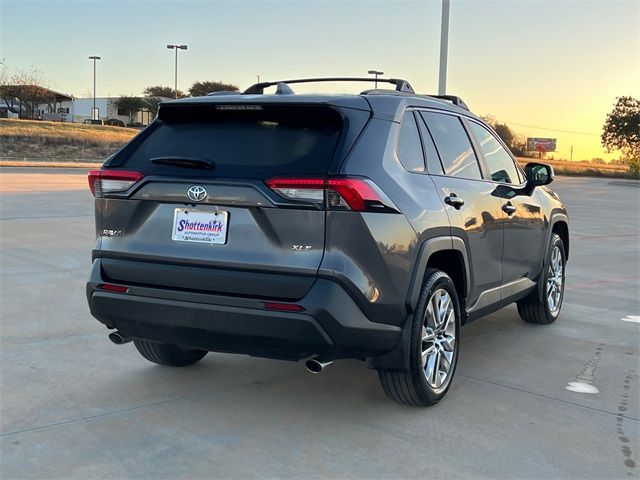 2021 Toyota RAV4 XLE Premium