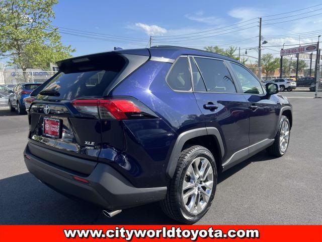 2021 Toyota RAV4 XLE Premium